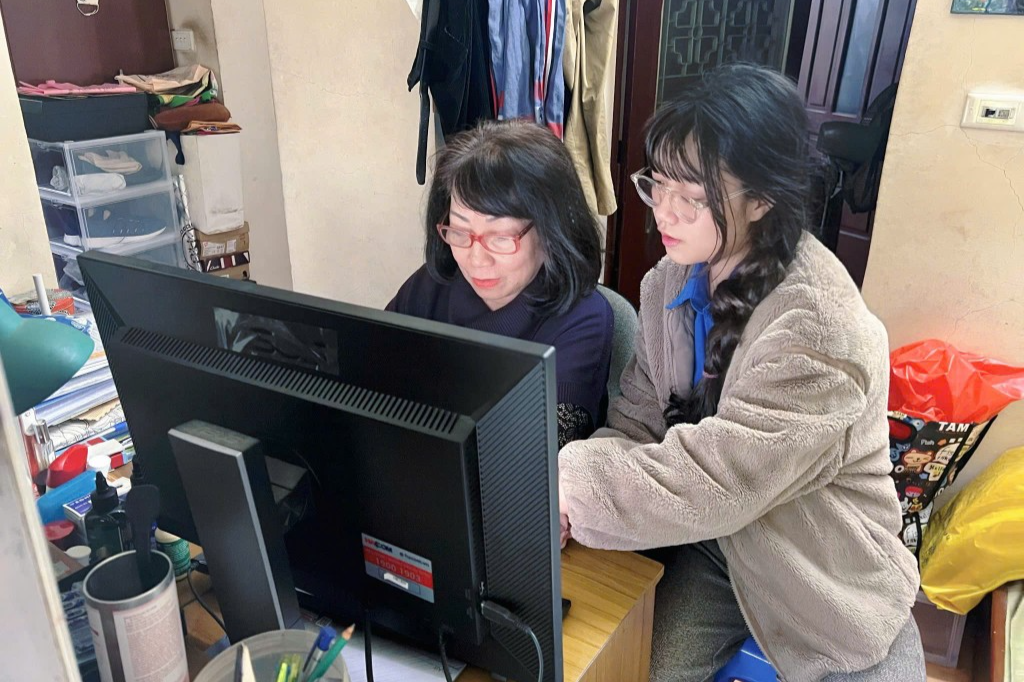 Thanh niên luôn kiên nhẫn, “cầm tay chỉ việc” cho từng học viên