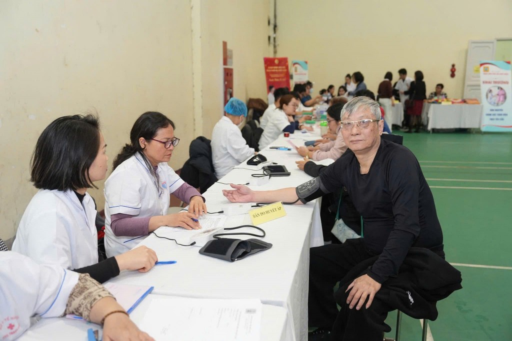 Khám sức khoẻ miễn phí cho người cao tuổi, các đối tượng chính sách Khám sức khoẻ miễn phí cho người cao tuổi, các đối tượng chính sách