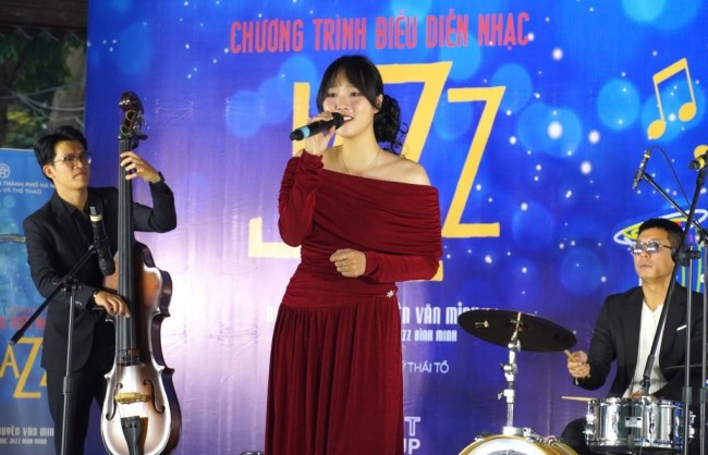 Dòng chảy Jazz lan tỏa cảm xúc xuân trong không gian cộng đồng