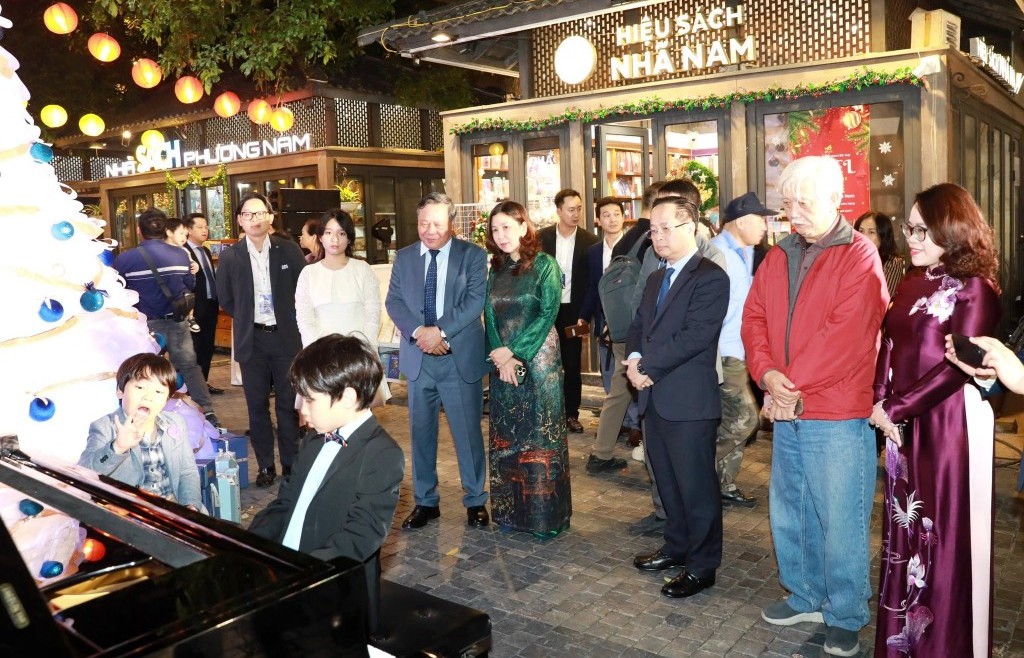 Nâng tầm văn hóa Hà Nội để rồng bay cao hơn trong kỷ nguyên mới