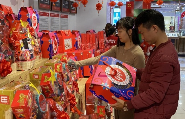 Hà Nội sẵn sàng cho mùa Tết Bính Ngọ đủ đầy