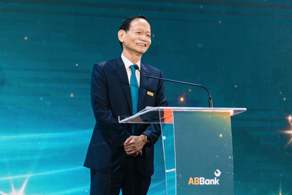 ABBANK ra mắt nhận diện thương hiệu mới: Tiếp nối triết lý phụng sự khách hàng và cộng đồng