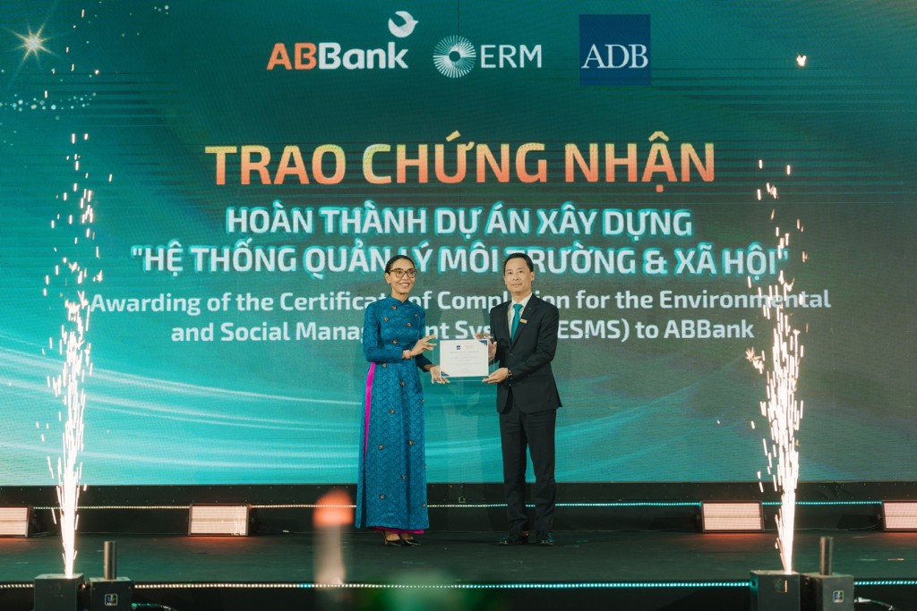 ABBANK ra mắt nhận diện thương hiệu mới: Tiếp nối triết lý phụng sự khách hàng và cộng đồng