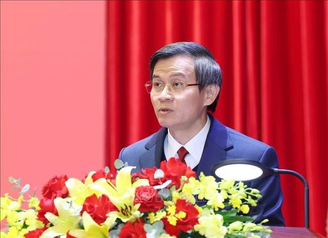 Đồng chí Đoàn Minh Huấn, Ủy viên Bộ Chính trị, Bí thư Đảng ủy, Giám đốc Học viện Chính trị Quốc gia Hồ Chí Minh phát biểu nhận nhiệm vụ. Ảnh: Phương Hoa/TTXVN Đồng chí Đoàn Minh Huấn, Ủy viên Bộ Chính trị, Bí thư Đảng ủy, Giám đốc Học viện Chính trị Quốc gia Hồ Chí Minh phát biểu nhận nhiệm vụ. Ảnh: Phương Hoa/TTXVN