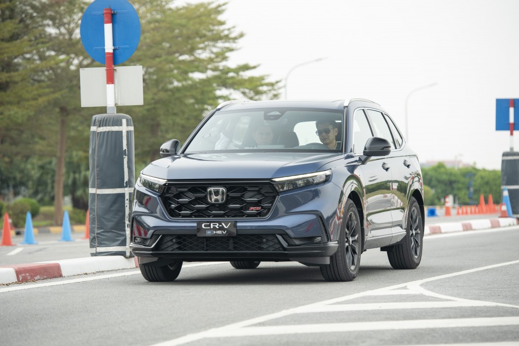 Honda CR-V e:HEV thế hệ thứ 6 nâng cấp: Định thế tiên phong trong phân khúc C-SUV Hybrid