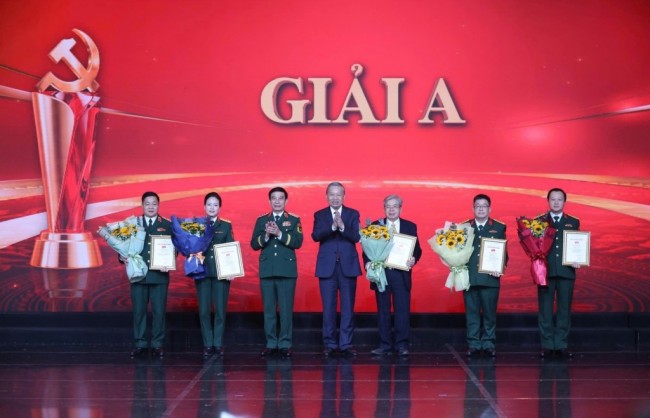 Tổng Bí thư Tô Lâm dự tổng kết, trao giải cuộc thi "Vững bước dưới cờ Đảng"