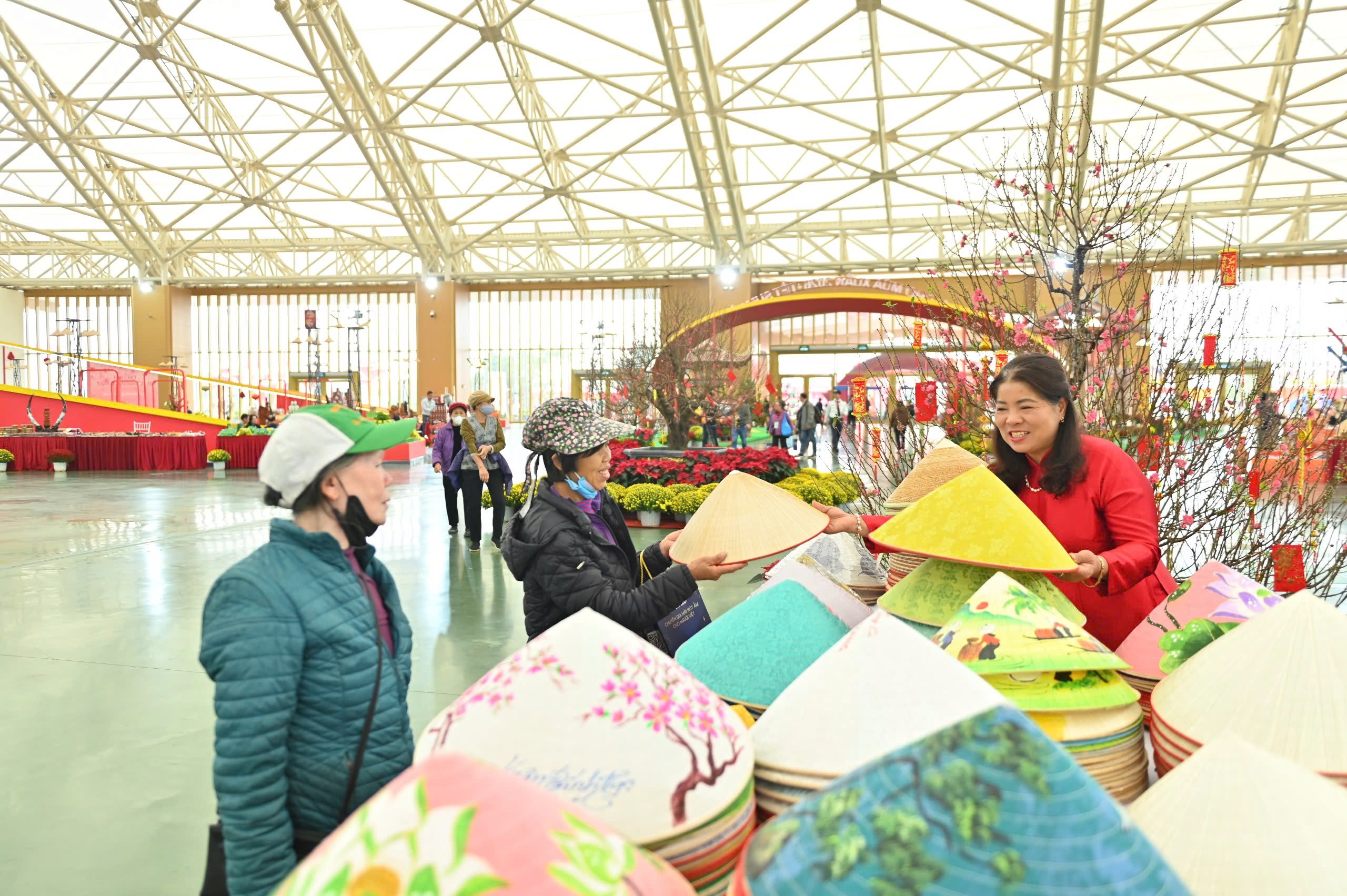 Rộn ràng các hoạt động văn hóa, thương mại đặc sắc Rộn ràng các hoạt động văn hóa, thương mại đặc sắc