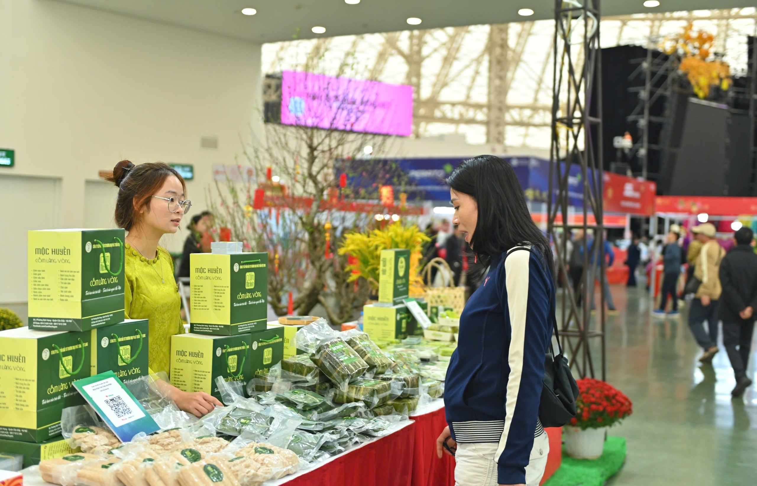 “Tết Sum vầy” tôn vinh làng nghề, lan tỏa bản sắc Tết Việt