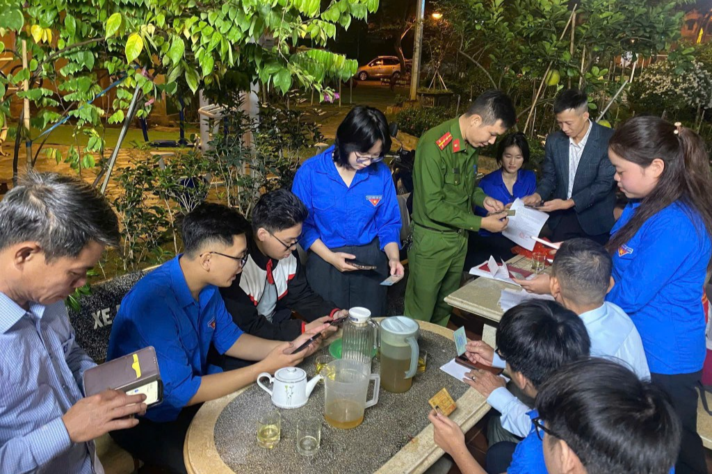 Trong các phong trào, hoạt động của phường Khánh Chi luôn tích cực tham gia Trong các phong trào, hoạt động của phường Khánh Chi luôn tích cực tham gia