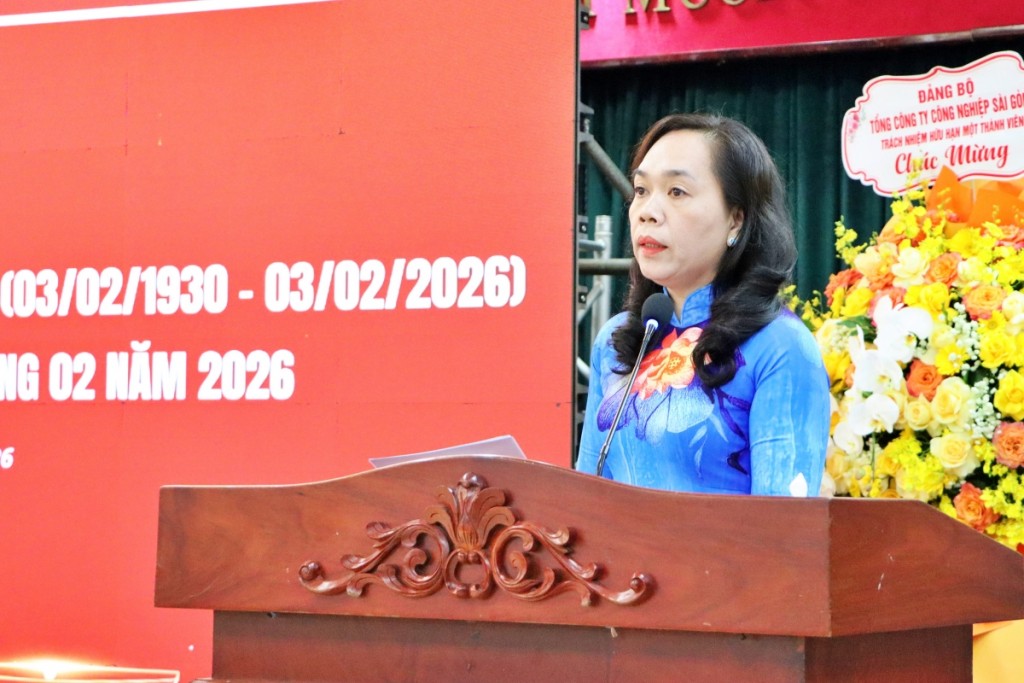 Phó Bí thư Đảng ủy UBND TP Hồ Chí Minh Nguyễn Thanh Xuân phát biểu ôn lại truyền thống Kỷ niệm 96 năm thành lập Đảng. Ảnh: Thùy Dương Phó Bí thư Đảng ủy UBND TP Hồ Chí Minh Nguyễn Thanh Xuân phát biểu ôn lại truyền thống Kỷ niệm 96 năm thành lập Đảng. Ảnh: Thùy Dương