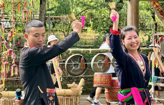 "Xuân quê hương" tôn vinh bản sắc văn hóa các dân tộc Việt Nam