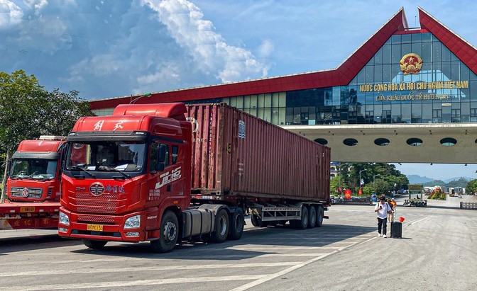 Thủ tướng chỉ đạo tháo gỡ vướng mắc về an toàn thực phẩm