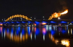 Đà Nẵng: Phun lửa cầu Rồng, quay nhịp cầu sông Hàn trong dịp Tết