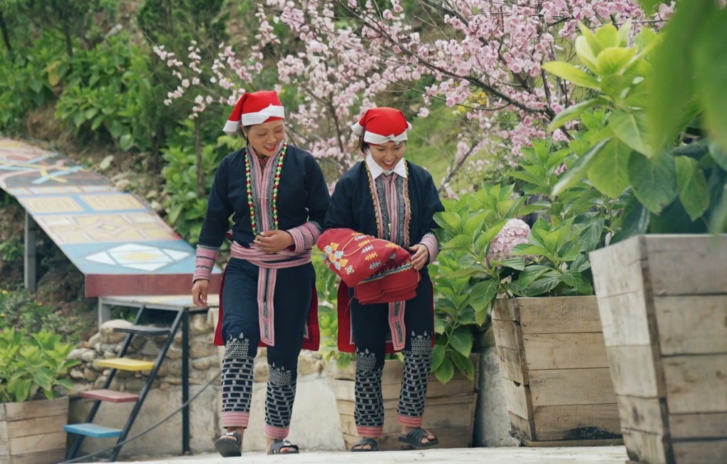 Mùa xuân đợi em về