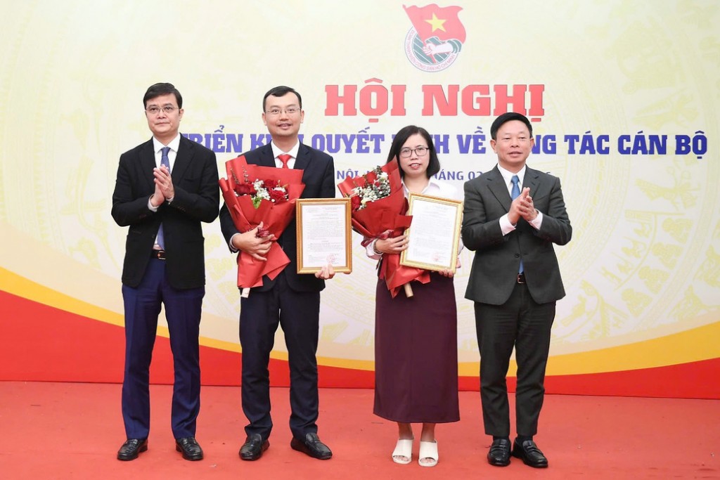 Trao quyết định bổ nhiệm hai Phó Tổng Biên tập Báo Tiền Phong