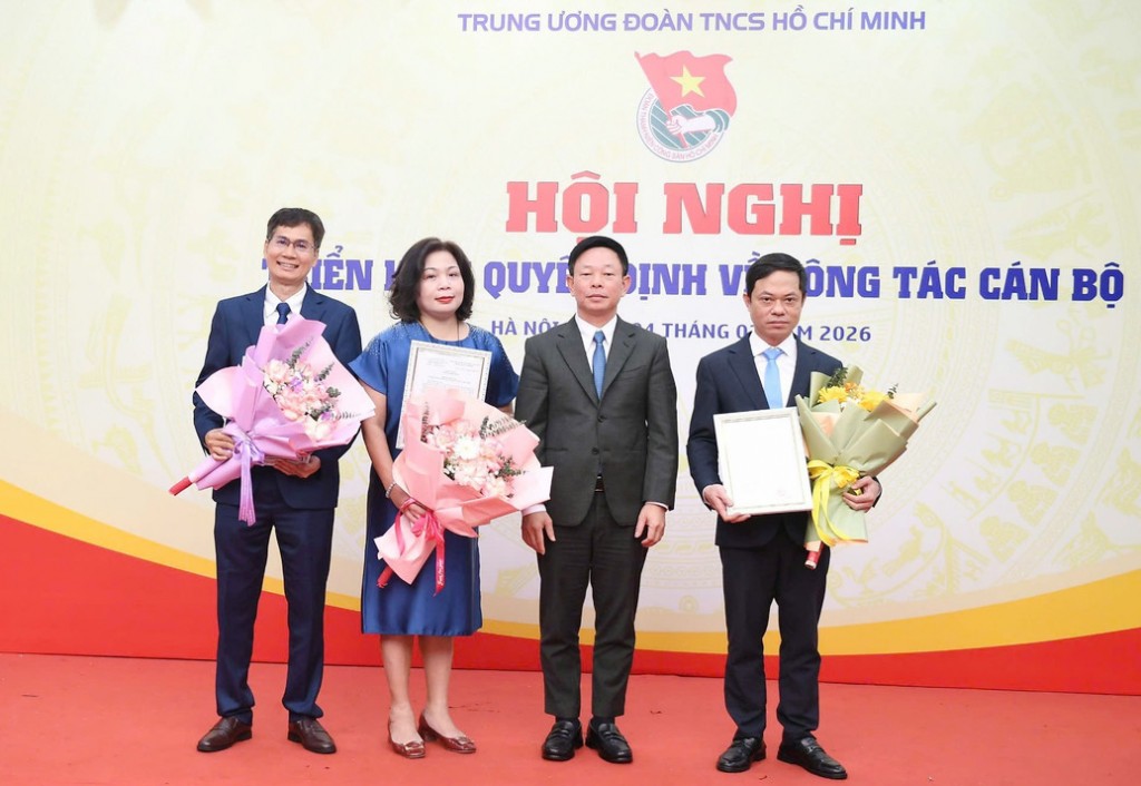 Trao quyết định bổ nhiệm hai Phó Tổng Biên tập Báo Tiền Phong