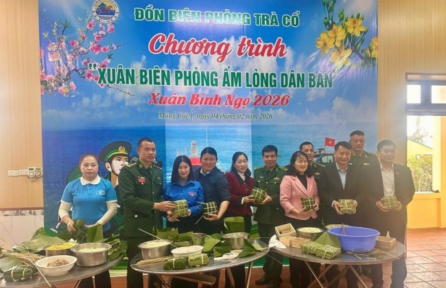 "Xuân Biên phòng ấm lòng dân bản" tại phường Móng Cái 1 và 2