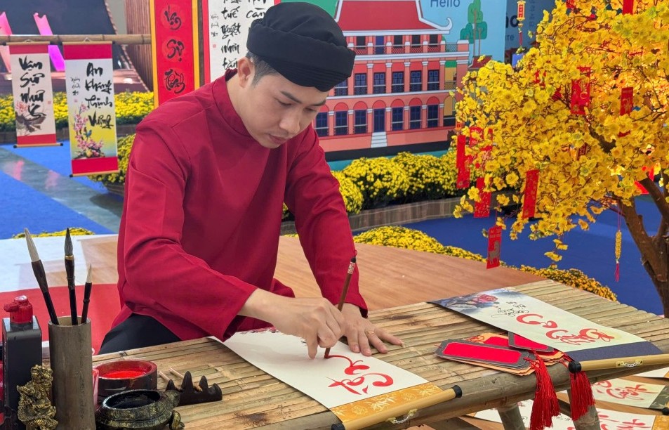 Nhiều chương trình nghệ thuật, trải nghiệm đặc sắc tại Hội chợ Mùa Xuân