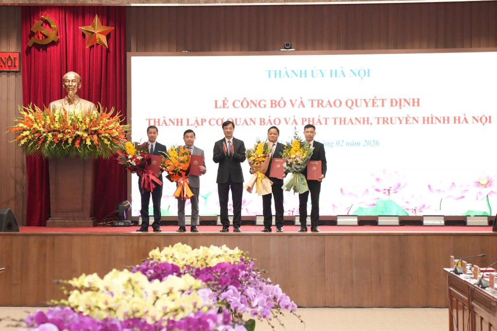 Công bố quyết định thành lập Cơ quan Báo và PTTH Hà Nội