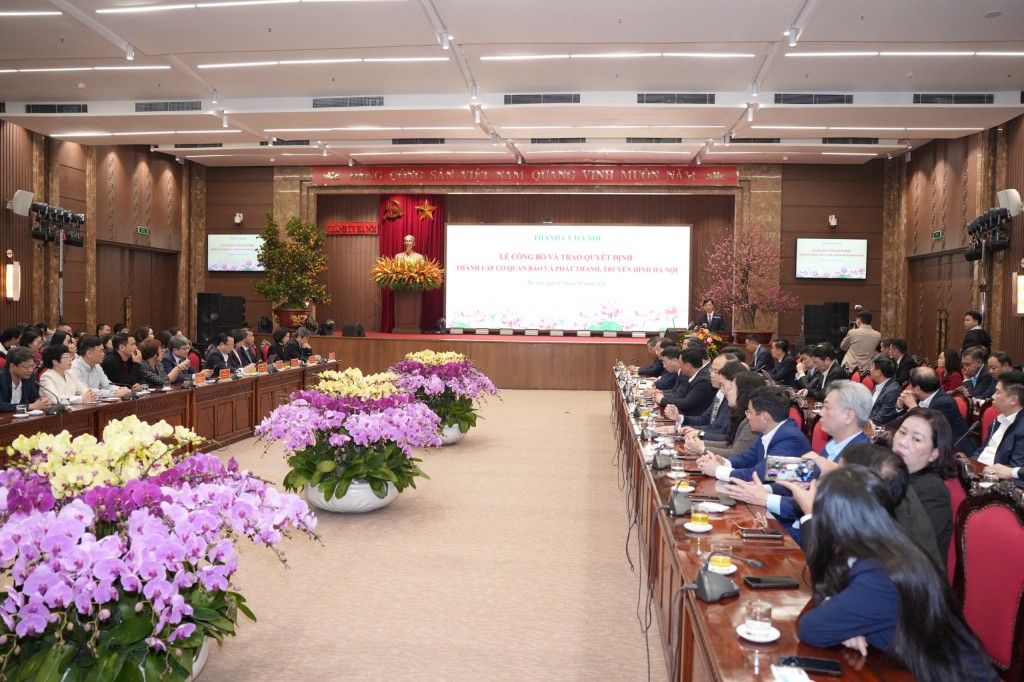 Công bố quyết định thành lập Cơ quan Báo và PTTH Hà Nội