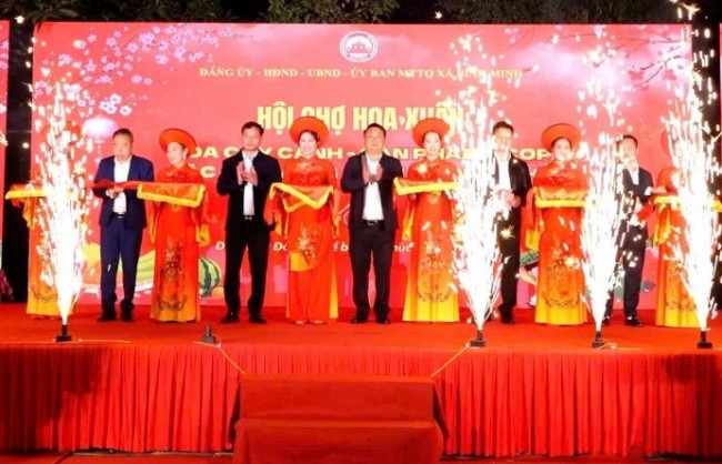 Chính quyền cơ sở chung tay mang Tết an lành đến Nhân dân