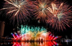 Đà Nẵng: Bắn pháo hoa tại 6 điểm đêm Giao thừa Tết Bính Ngọ
