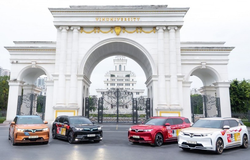 Mua “xe chủ tịch” VinFast VF 9 trước Tết chỉ với 0 đồng trả trước