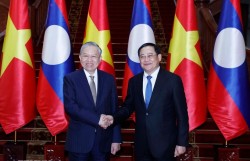 Việt Nam-Lào đẩy mạnh hợp tác toàn diện, tăng cường gắn kết chiến lược
