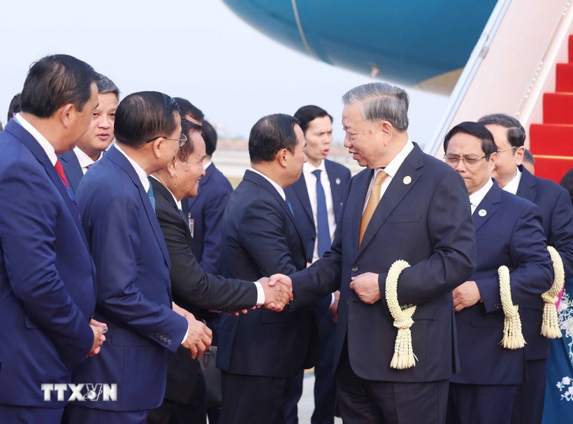 Lễ đón Tổng Bí thư Tô Lâm tại Sân bay Quốc tế Techo. (Ảnh: Thống Nhất/TTXVN)