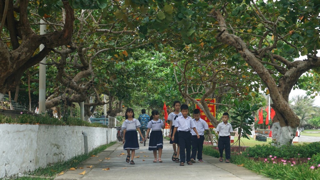Từ mạch nguồn Thăng Long đến nhịp sóng Trường Sa