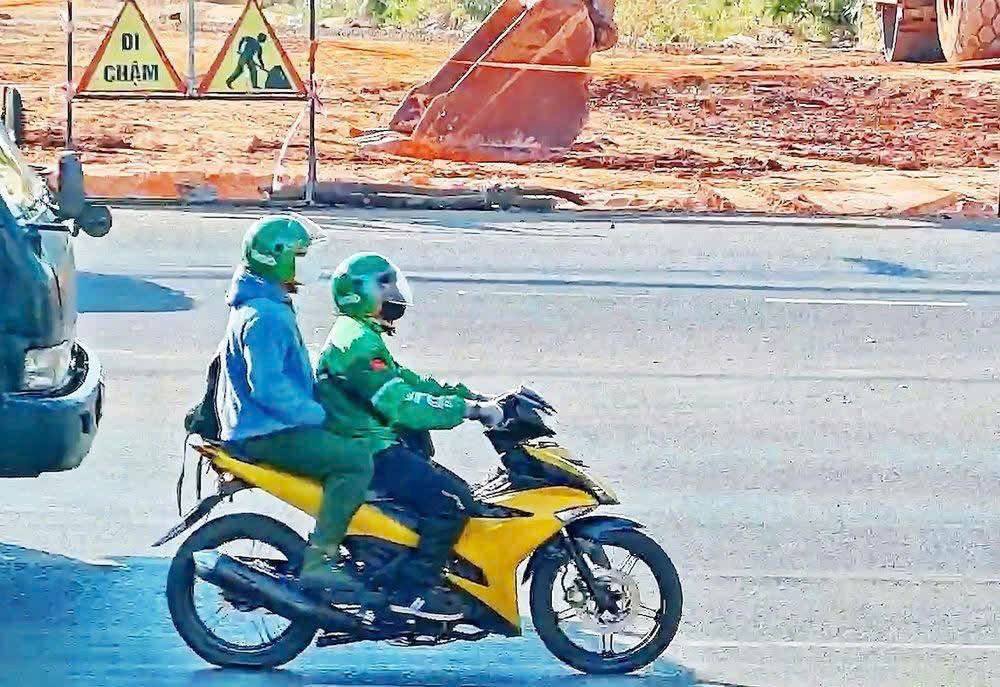 Gia Lai: Bắt giữ 2 nghi phạm dùng súng cướp ngân hàng