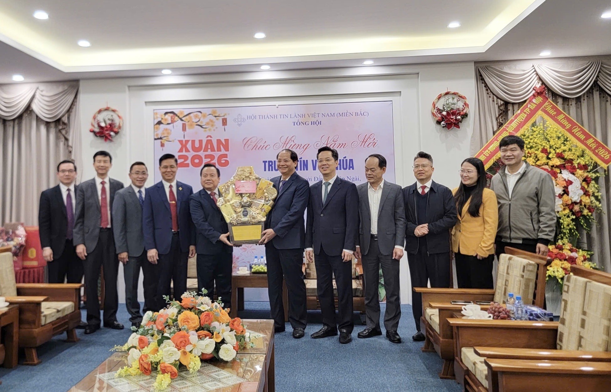 Trưởng ban Tuyên giáo và Dân vận Thành ủy Nguyễn Doãn Toản thăm, chúc mừng Hội Thánh Tin lành Việt Nam