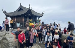 Quảng Ninh miễn phí cho du khách tham quan danh thắng Yên Tử