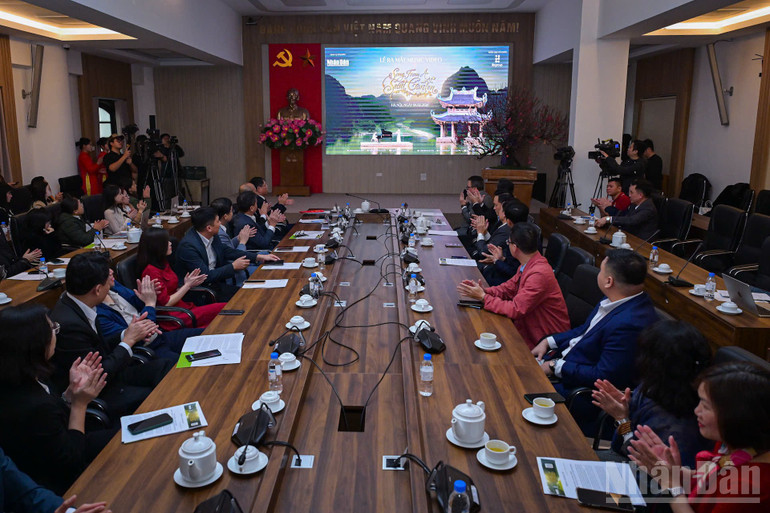 Báo Nhân Dân ra mắt MV “Song From A Secret Garden – Secret Garden in Vietnam” quảng bá du lịch Việt Nam