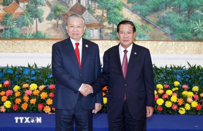 Tổng Bí thư Tô Lâm hội kiến Samdech Techo Hun Sen