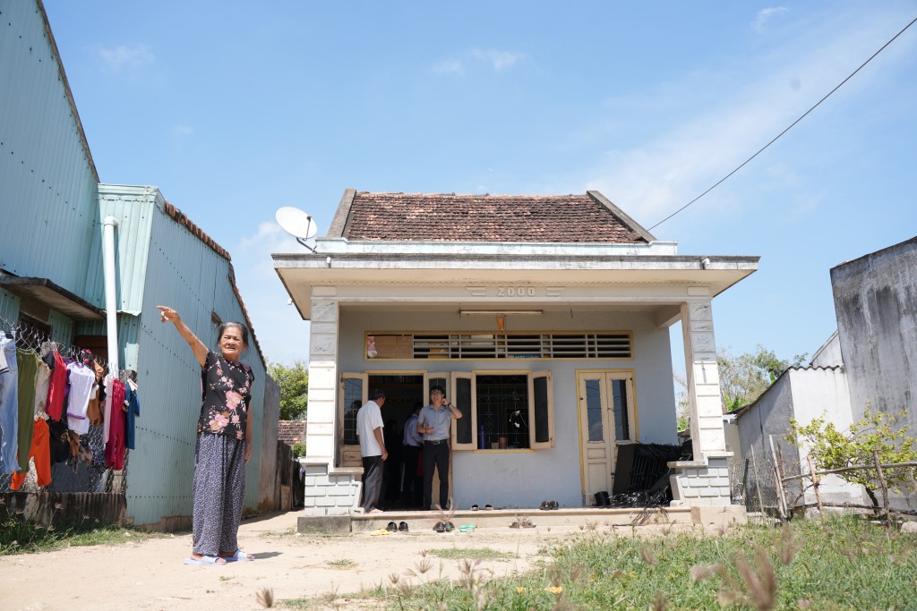 Nhiều căn nhà sau cơn bão dữ đang dần hồi sinh