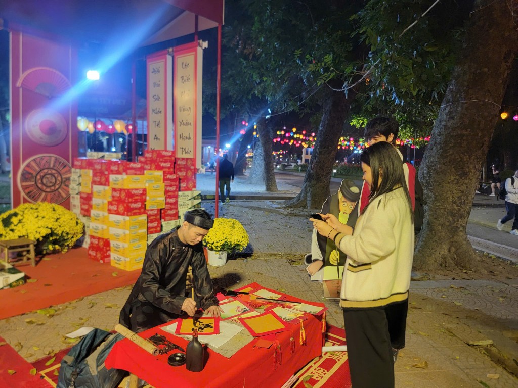 Không gian Tết Việt năm 2026: Lan tỏa nét đẹp Tết cổ truyền của dân tộc