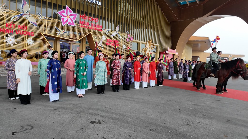 Loạt sự kiện nghệ thuật khuấy động Hội chợ Mùa Xuân ngày cuối tuần