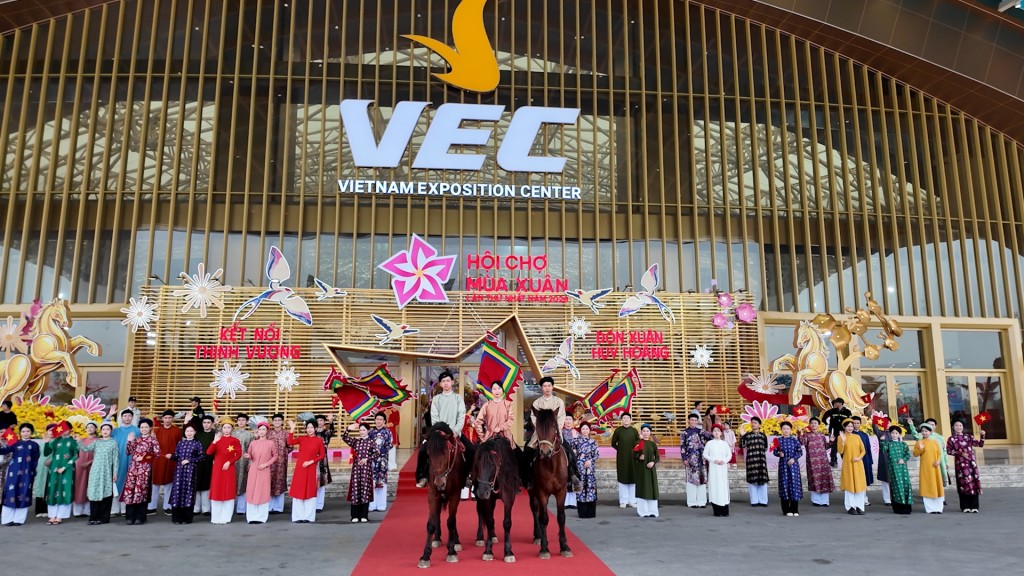 Loạt sự kiện nghệ thuật khuấy động Hội chợ Mùa Xuân ngày cuối tuần