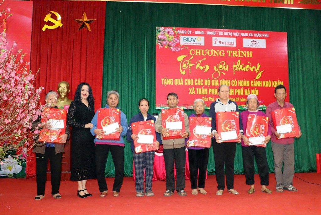 “Tết ấm yêu thương” về với xã Trần Phú trong những ngày giáp Tết