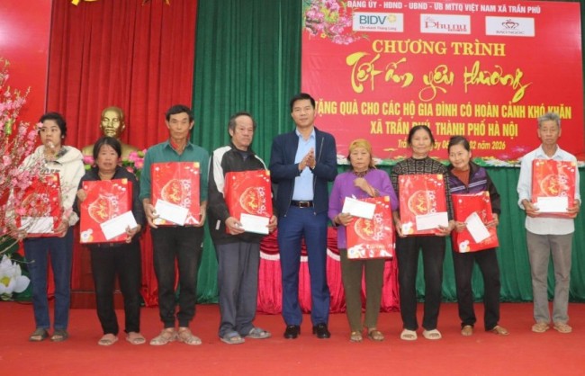 “Tết ấm yêu thương” về với xã Trần Phú trong những ngày giáp Tết