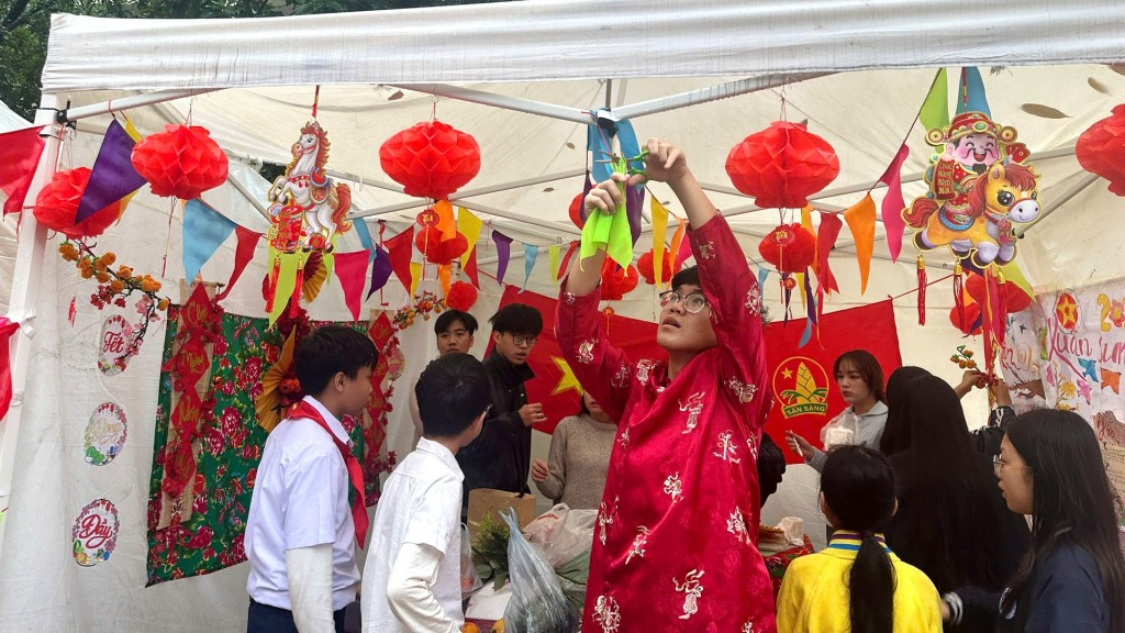 Rộn ràng ngày hội “Thiếu nhi Thủ đô tỏa sáng