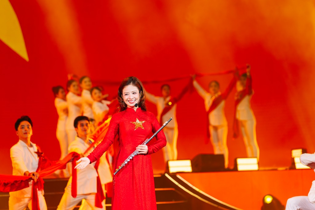 Hoàng Công Cường hạnh phúc khi chạm vào nỗi nhớ quê hương của kiều