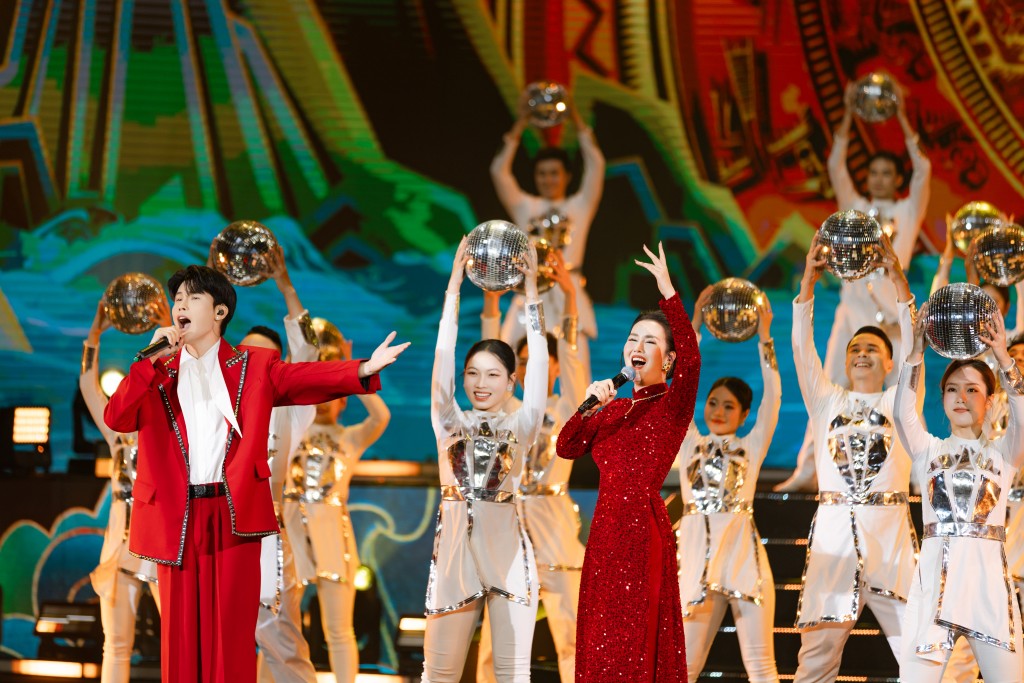 Hoàng Công Cường hạnh phúc khi chạm vào nỗi nhớ quê hương của kiều