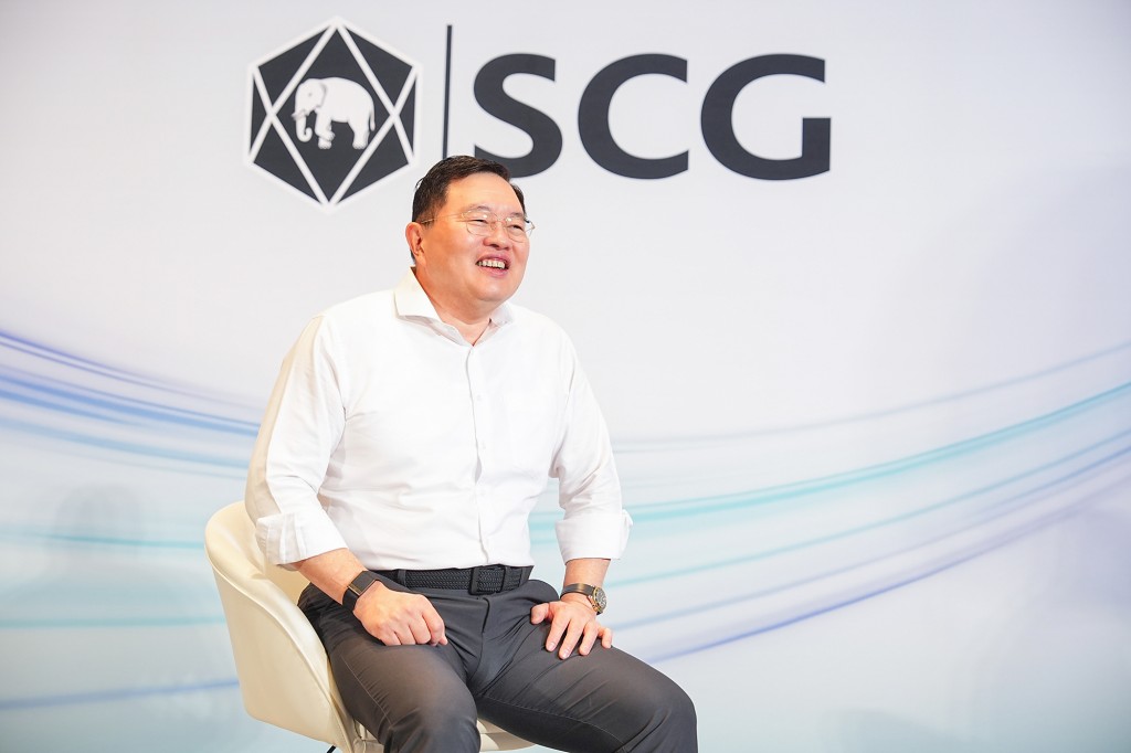 Ông Thammasak Sethaudom, CEO - Giám đốc điều hành Tập đoàn SCG, chia sẻ về kết quả kinh doanh năm 2025 và định hướng chiến lược năm 2026 của tập đoàn trong bối cảnh kinh tế toàn cầu nhiều thách thức.