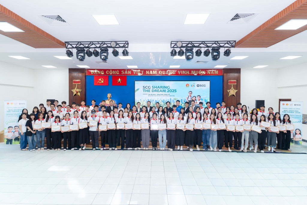 Chương trình học bổng SCG Sharing the Dream thể hiện cam kết lâu dài của SCG trong việc đồng hành cùng học sinh, sinh viên Việt Nam, góp phần mở rộng cơ hội tiếp cận giáo dục và thúc đẩy phát triển con người bền vững.