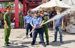 Chủ động bảo đảm an toàn PCCC tại Miếu Bà Thiên Hậu