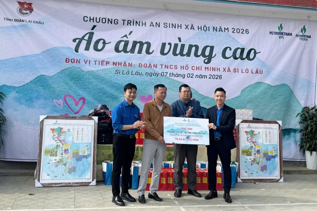 Nghĩa tình từ những người dầu khí