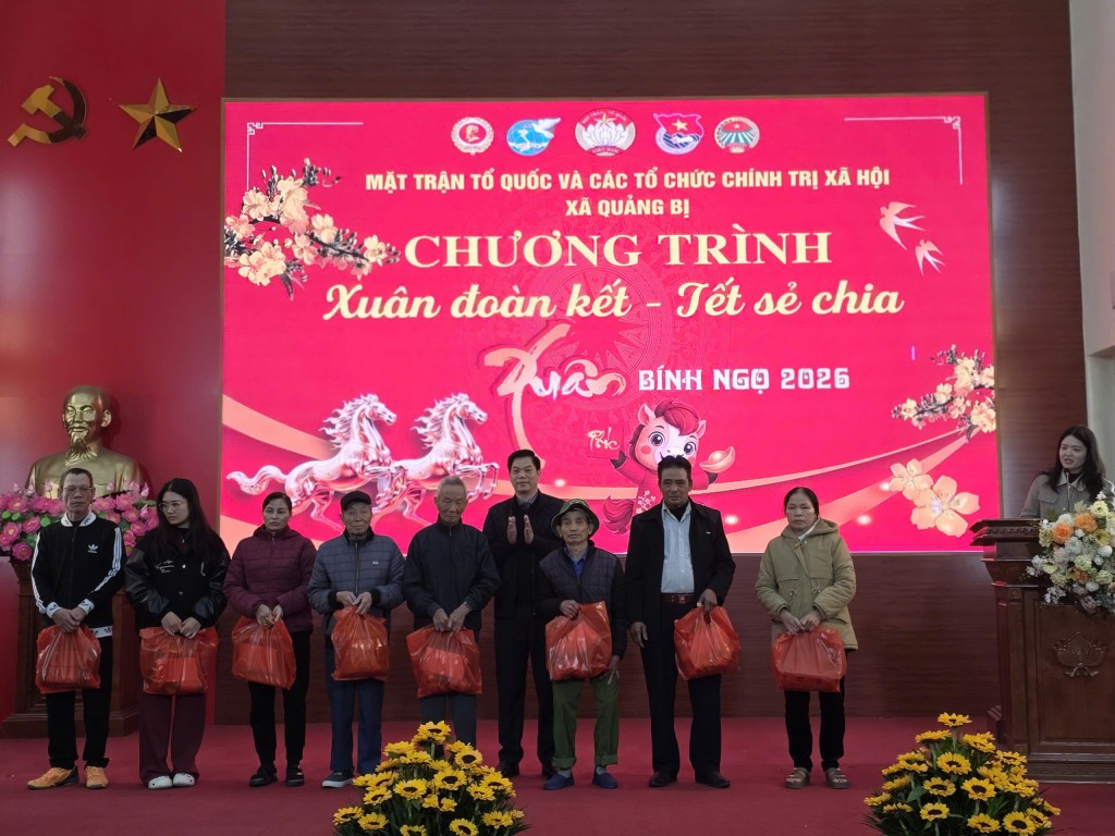 Mang Tết về với Nhân dân xã Quảng Bị