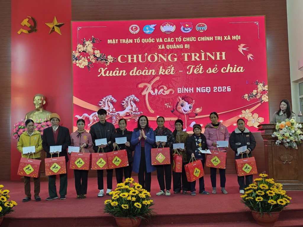 Mang Tết về với Nhân dân xã Quảng Bị